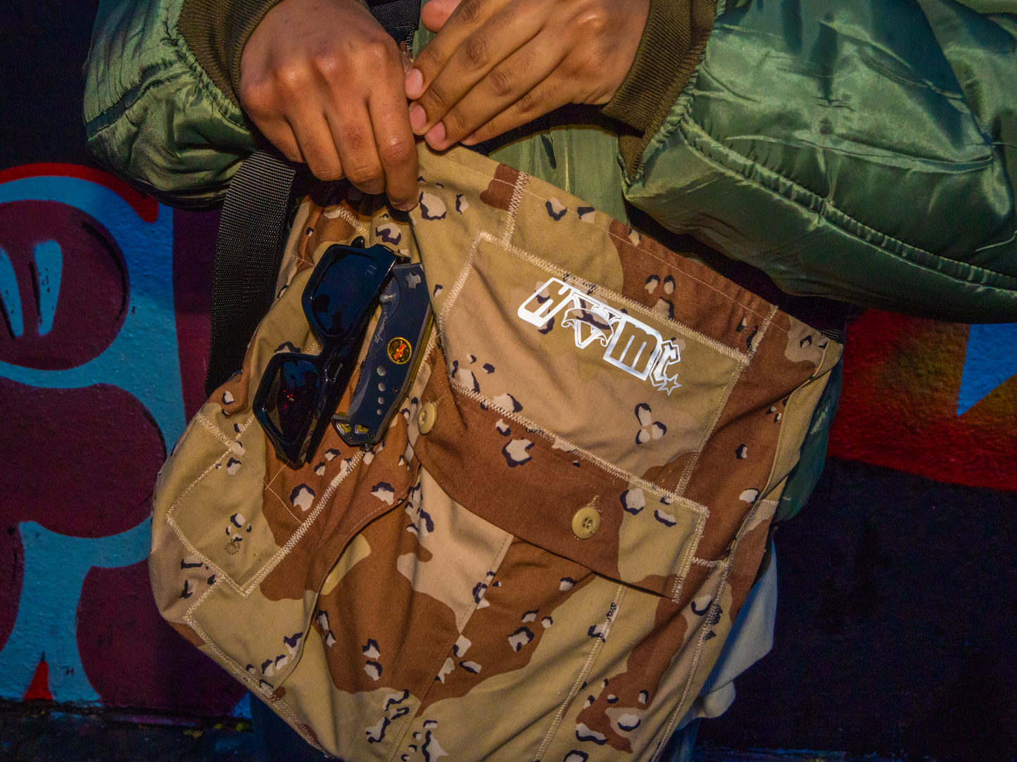 "WIndow Shopper" Bag Desert Camo